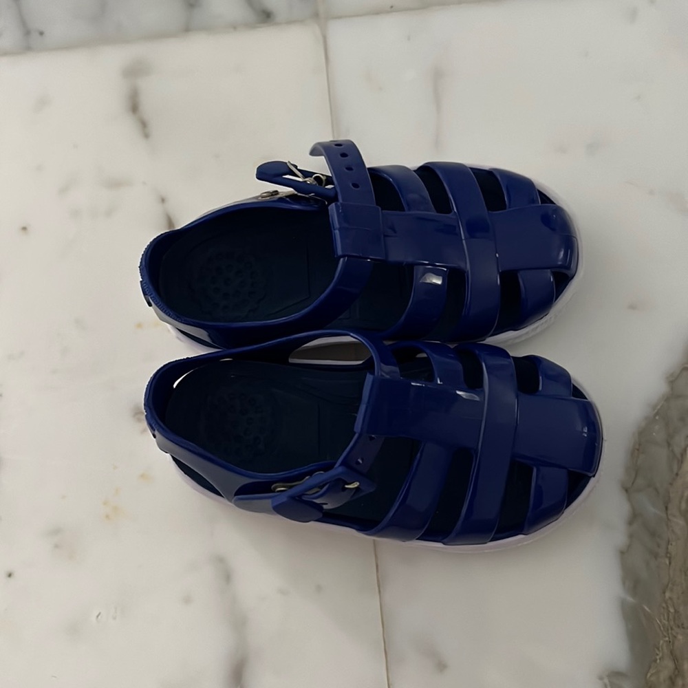 Dg junior jelly shoes size 21 euro. No box or dustbag